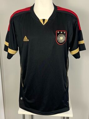 adidas Deutscher Men’s Black Football Jersey with Gold & Red Details